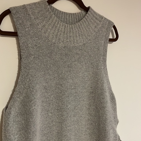 Knit Tunic Sweater Gray Med Glamorous Gray Open Side Sleeveless Mock - Picture 4 of 13